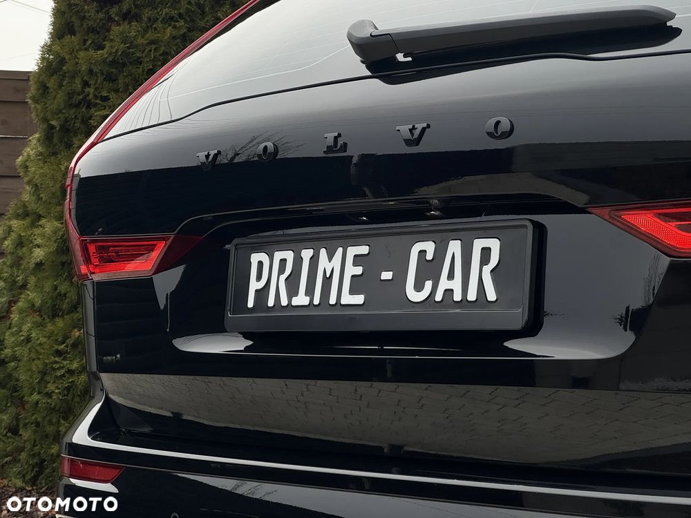 Volvo XC 60 B4 D Ultimate Dark - 10