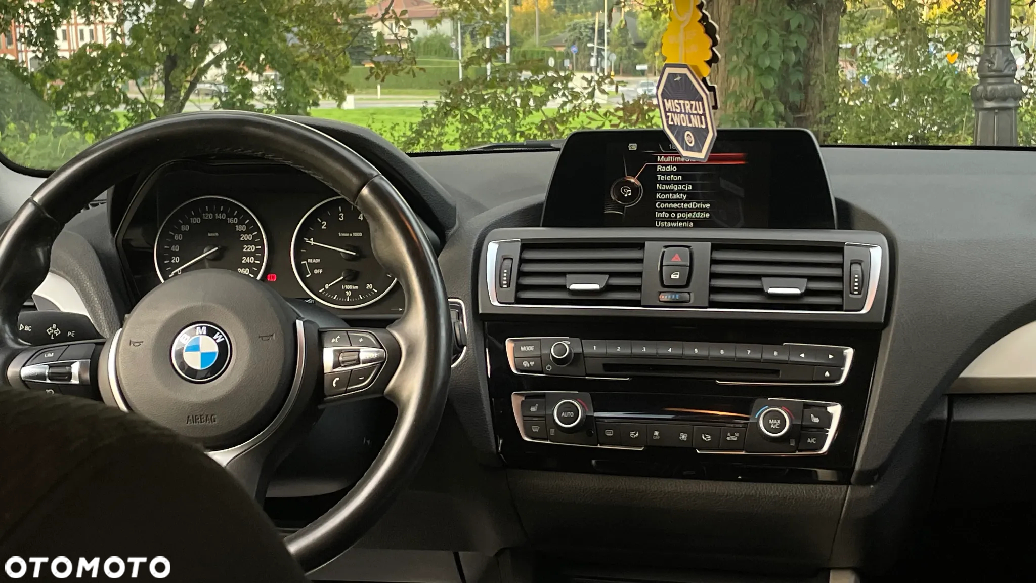 BMW Seria 1 116i - 14