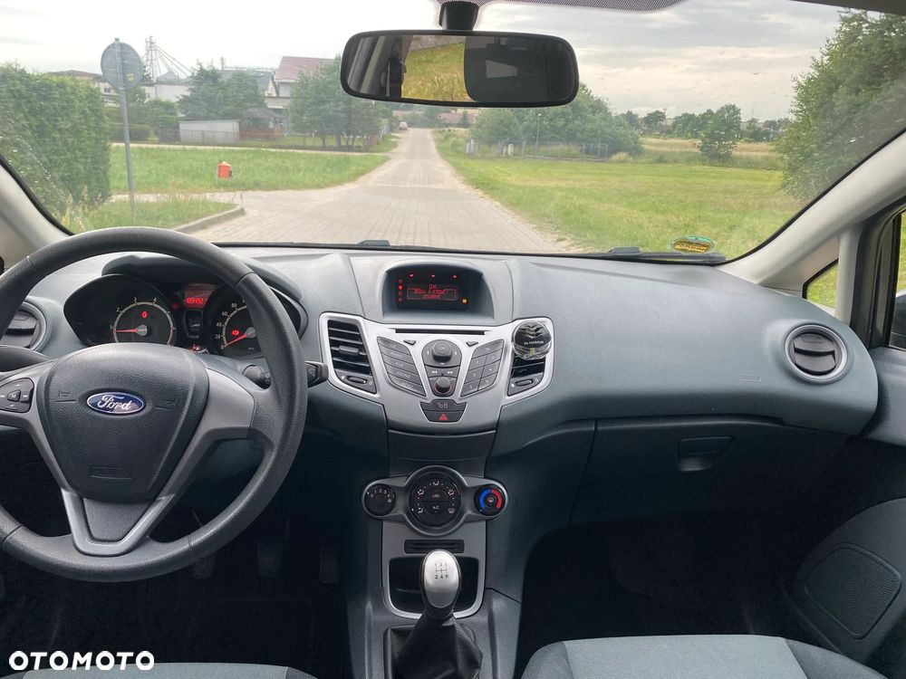 Ford Fiesta 1.25 Champions Edition - 19