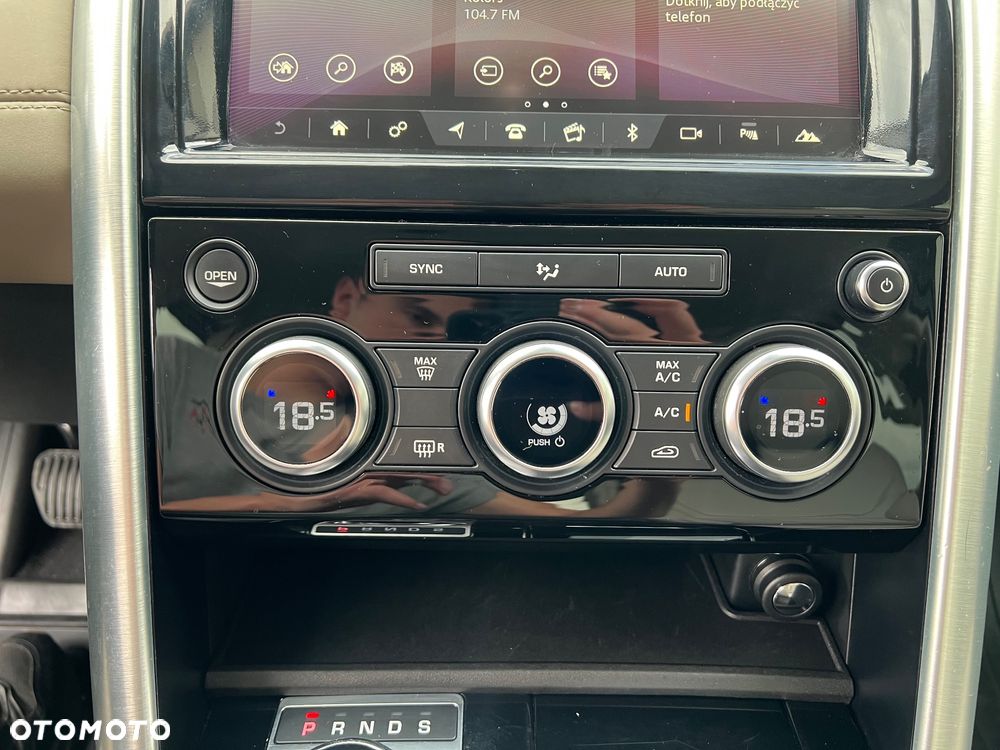 Land Rover Discovery 2.0 SD4 SE - 25