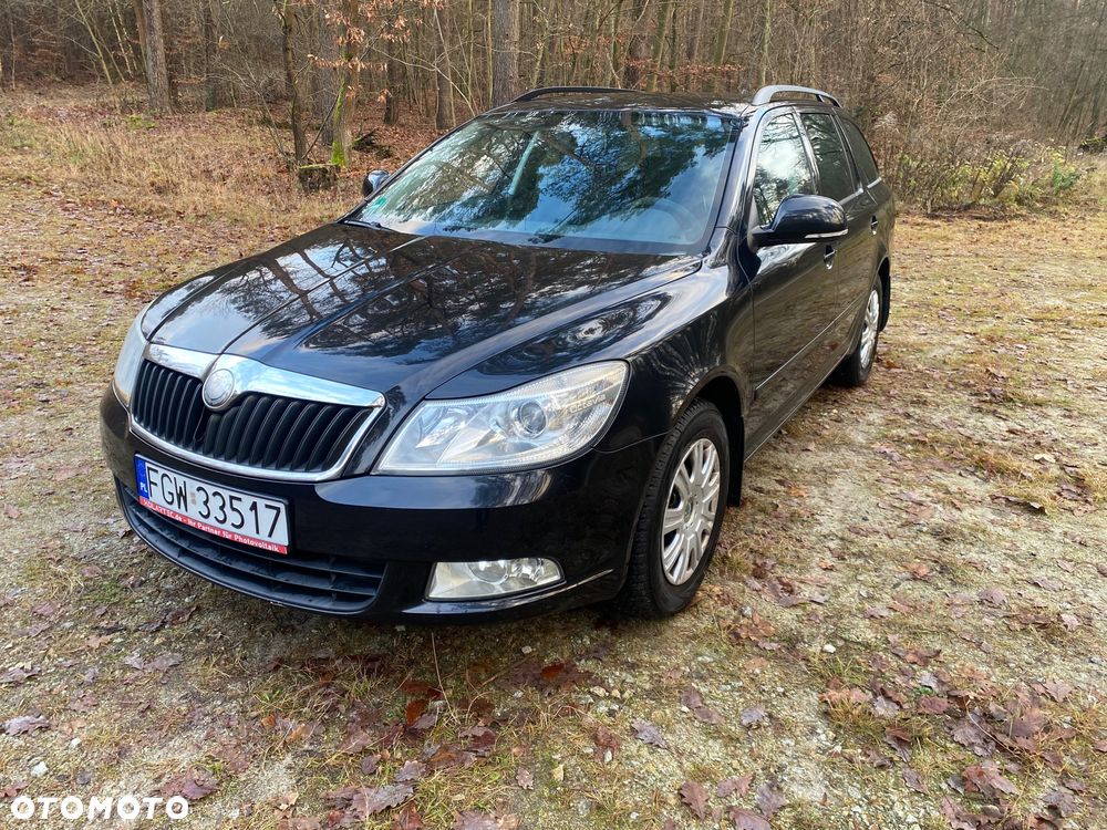 Skoda Octavia 1.6 TDI DPF Ambiente - 1
