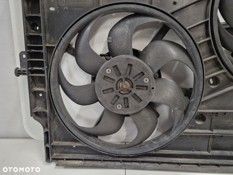 RENAULT TRAFIC III 3 VIVARO B 2.0 DCI WENTYLATOR CHŁODNIC 214817257R - 3