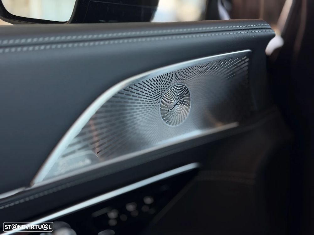 Mercedes-Benz SL 63 AMG 4Matic+ - 42