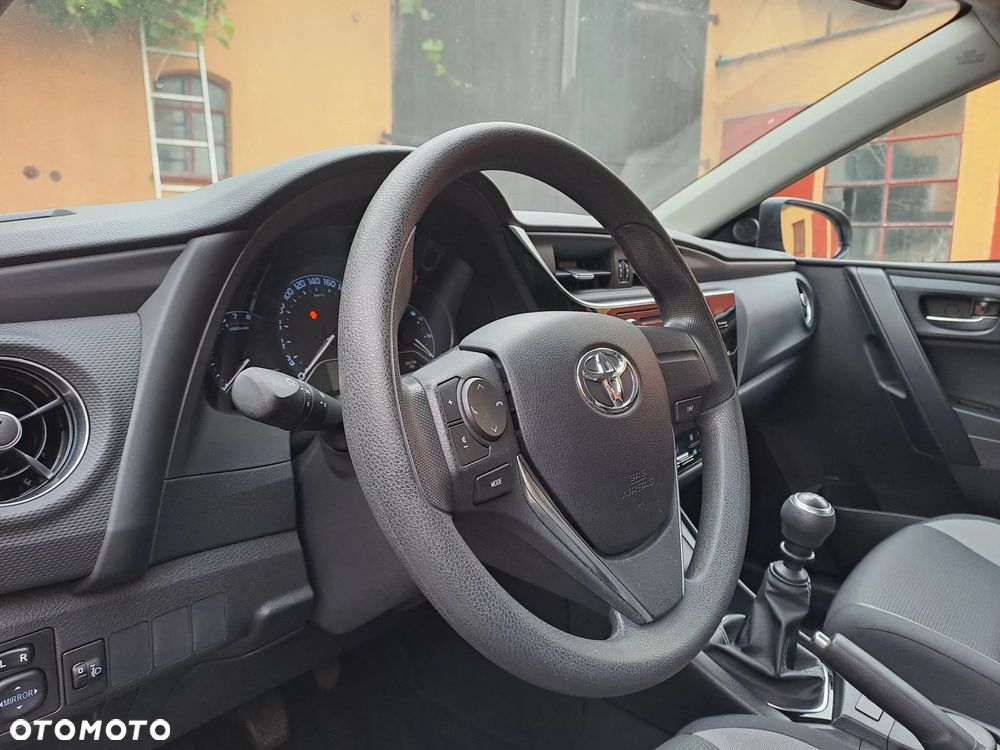 Toyota Auris - 19