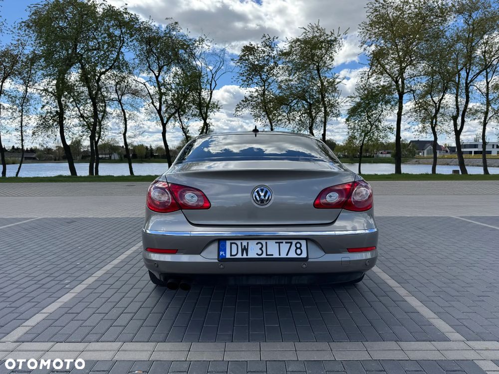 Volkswagen Passat CC - 13