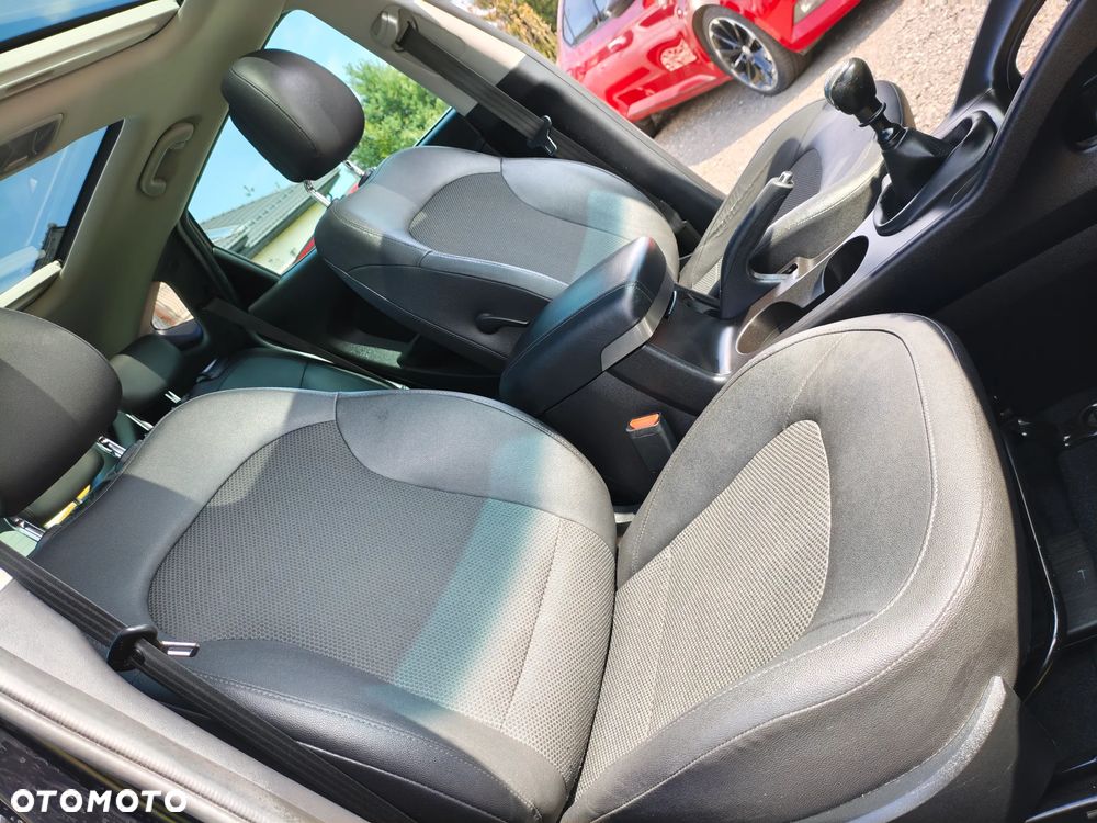 Hyundai ix35 2.0 2WD Trend - 38