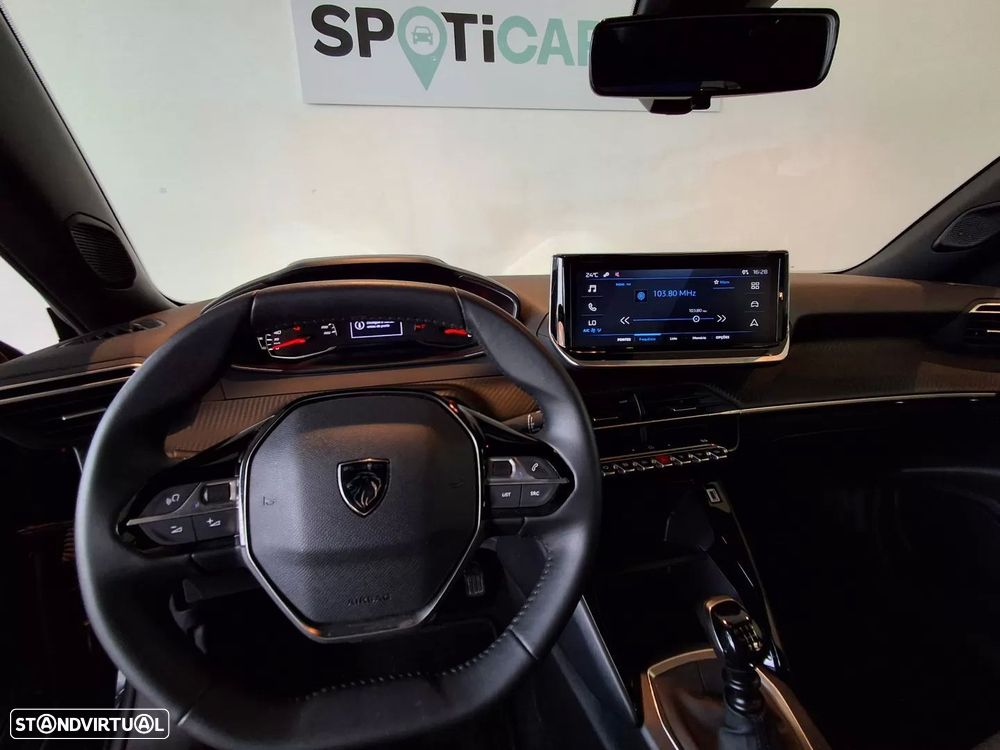 Peugeot 2008 1.2 PureTech Style - 20