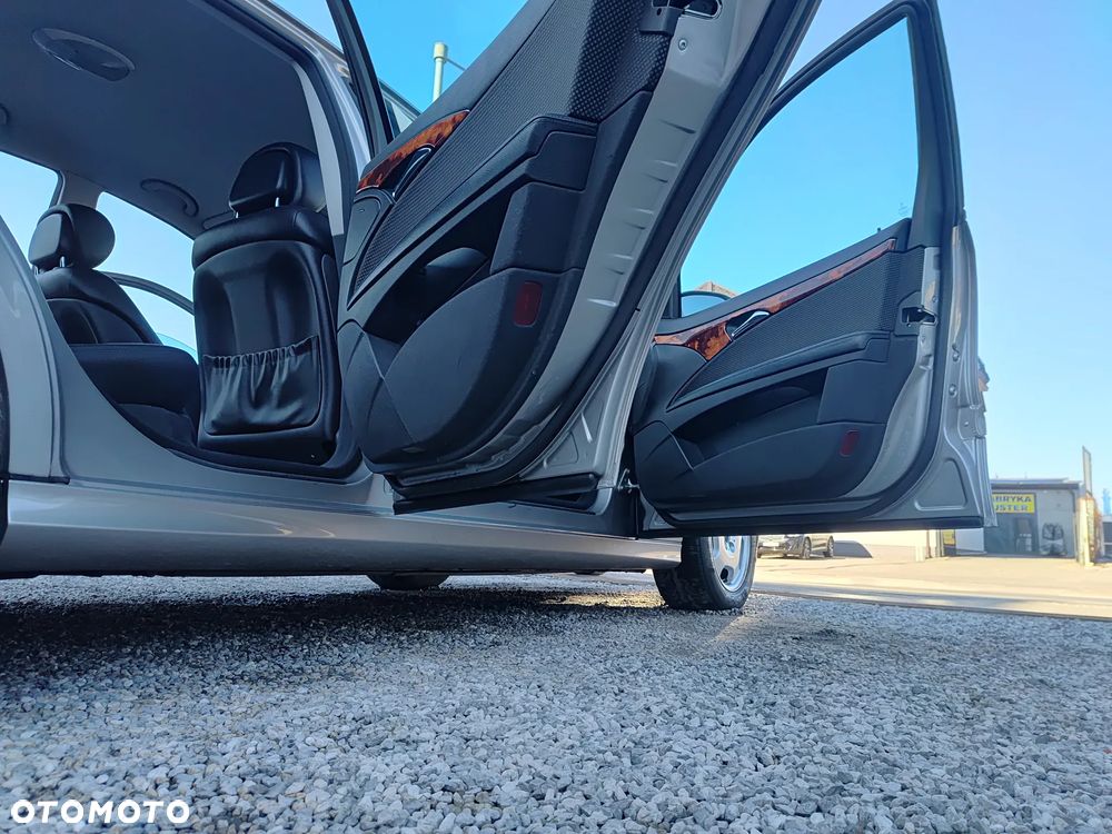 Mercedes-Benz Klasa E 220 CDI Automatik Avantgarde - 14