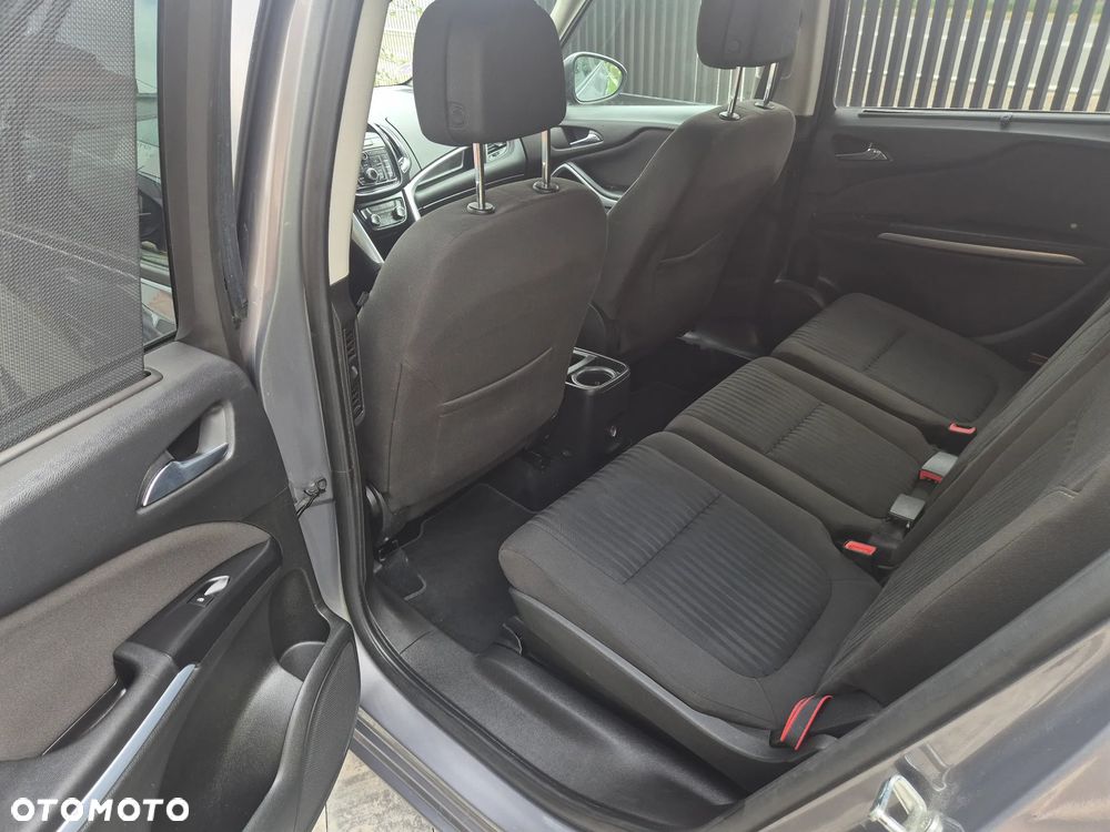 Opel Zafira - 26