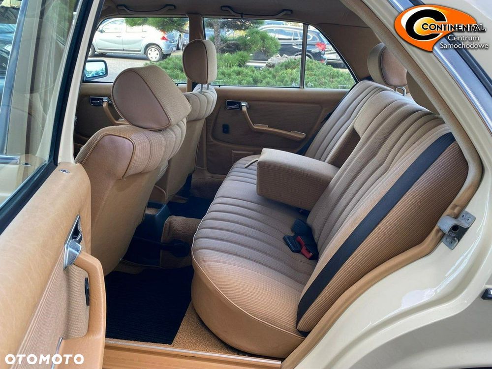 Mercedes-Benz W123 - 10