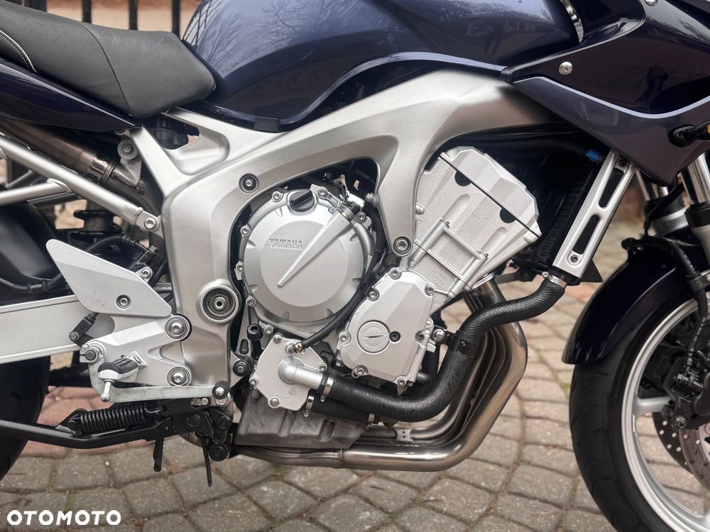Yamaha FZ6 - 13