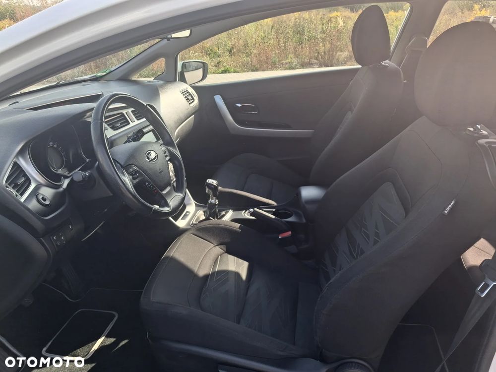 Kia ProCeed 1.6 GDI L - 13