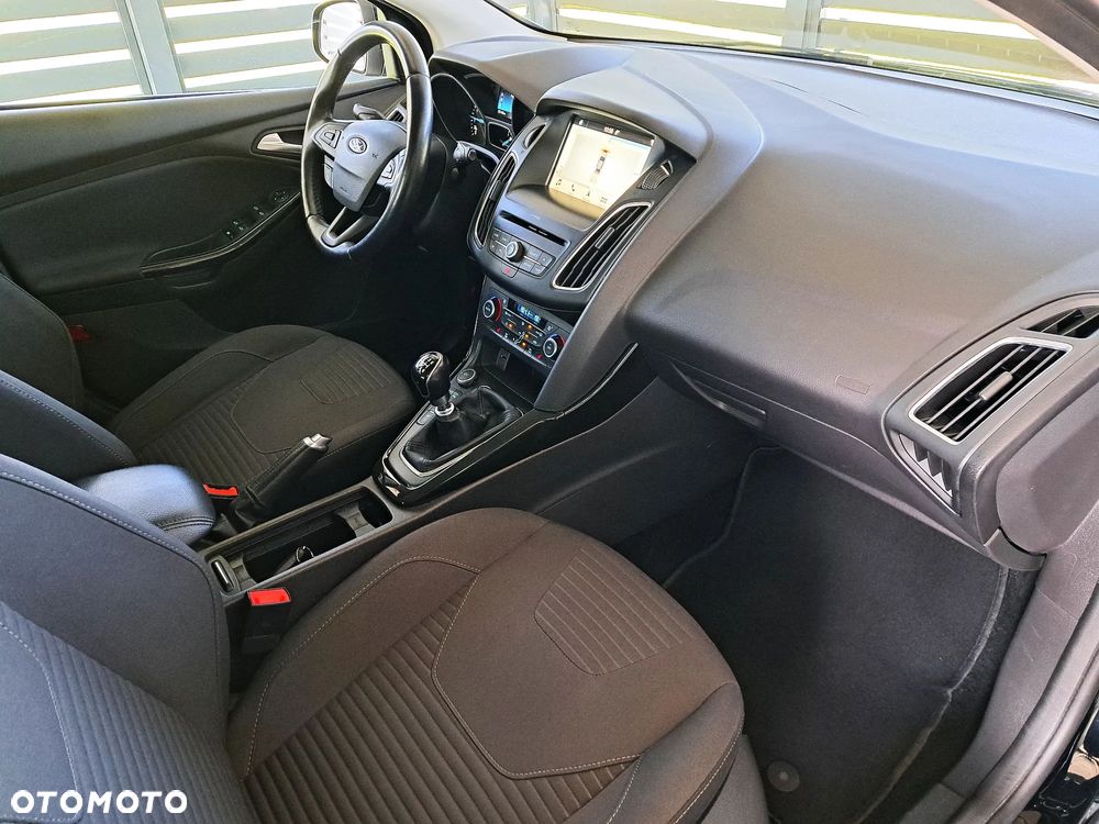 Ford Focus - 16