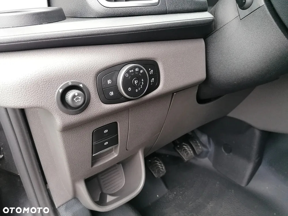 Ford TRANSIT BRYGADOWY - 24