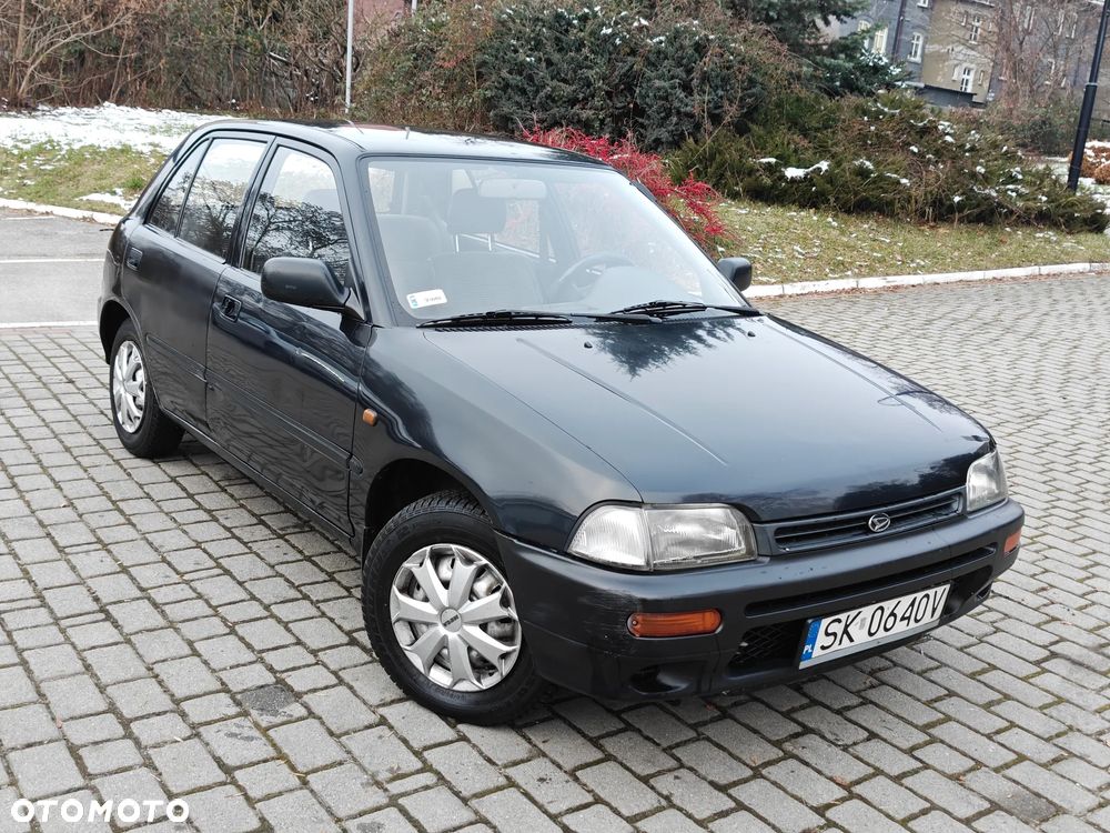 Daihatsu Charade - 3