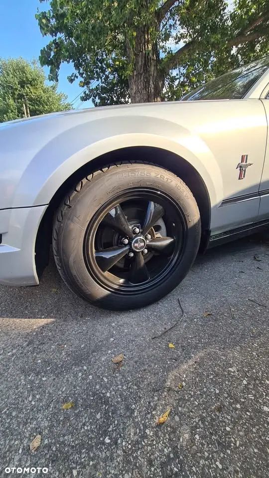 Ford Mustang - 7