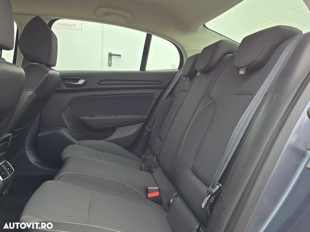 Renault Megane TCe 140 GPF Equilibre - 15