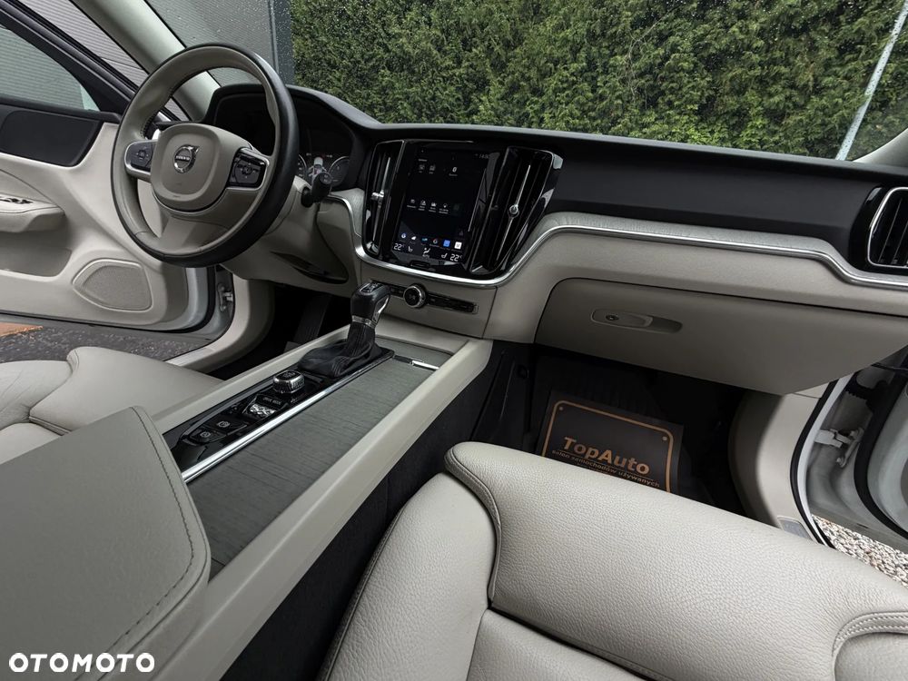 Volvo V60 D4 Geartronic Inscription - 16