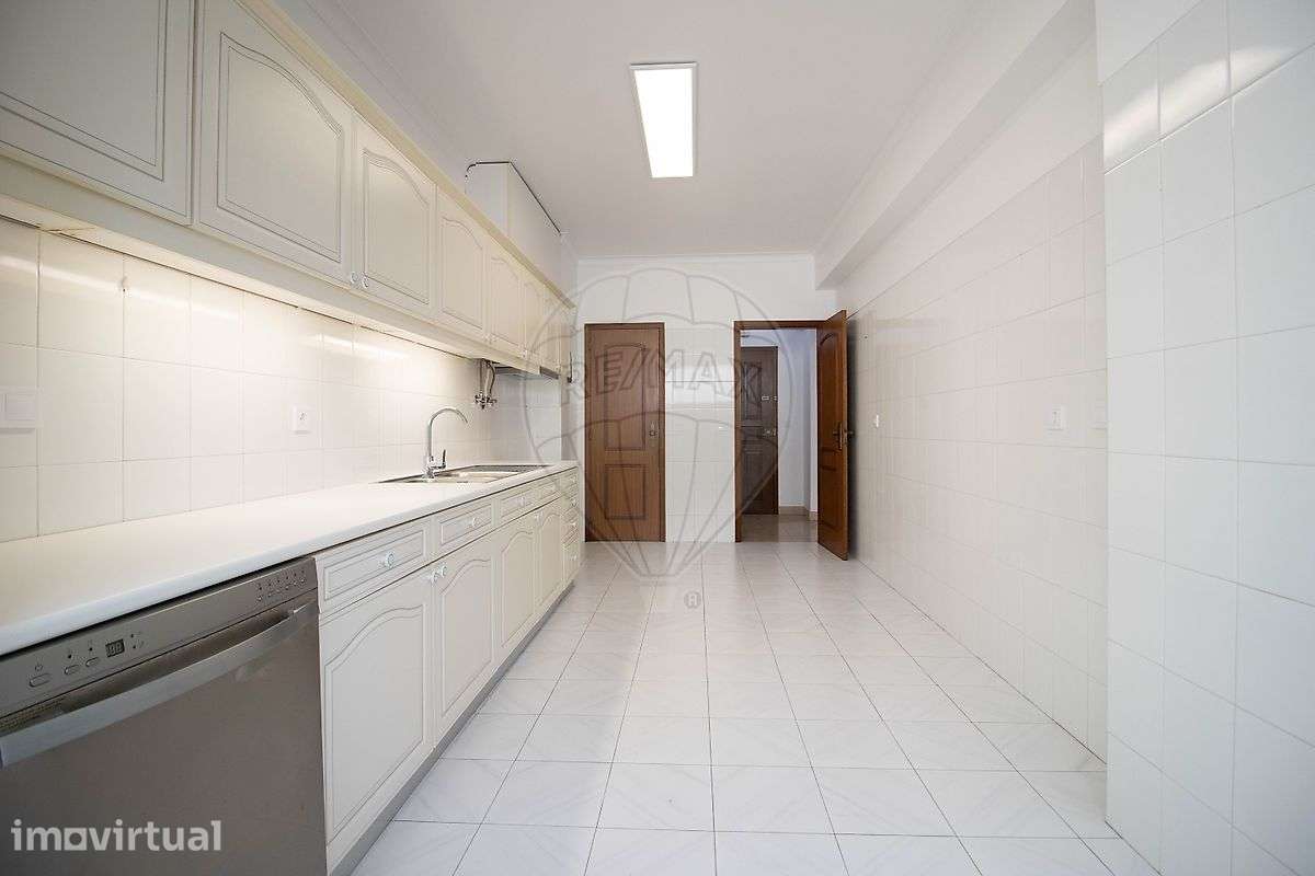 Apartamento T3 para arrendamento - Grande imagem: 2/31