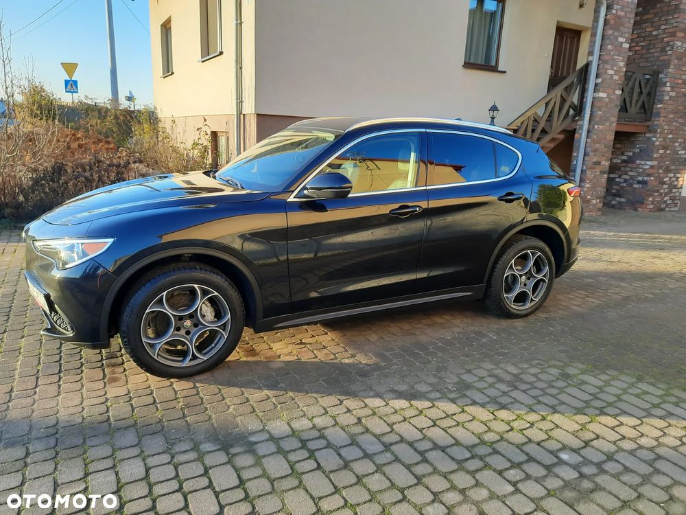 Alfa Romeo Stelvio 2.0 Turbo 16V AT8-Q4 Executive - 16