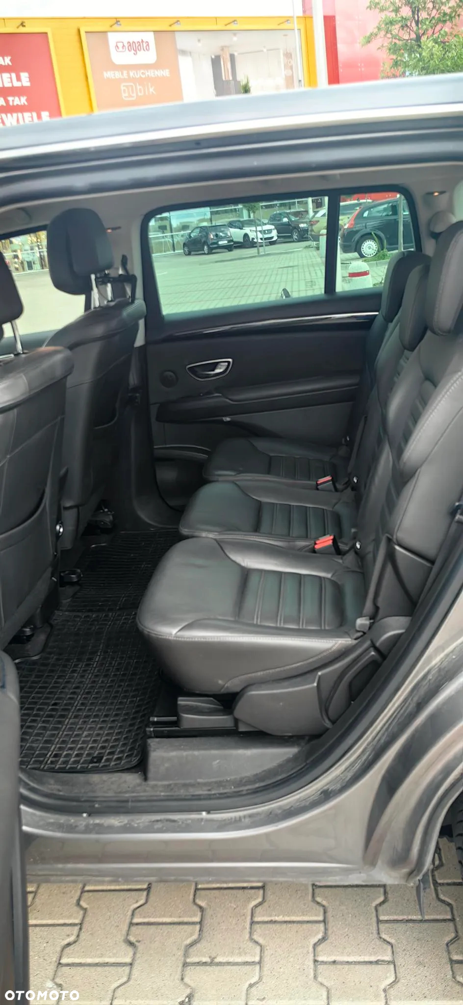 Renault Espace 1.6 dCi Energy Initiale Paris EDC 7os - 10