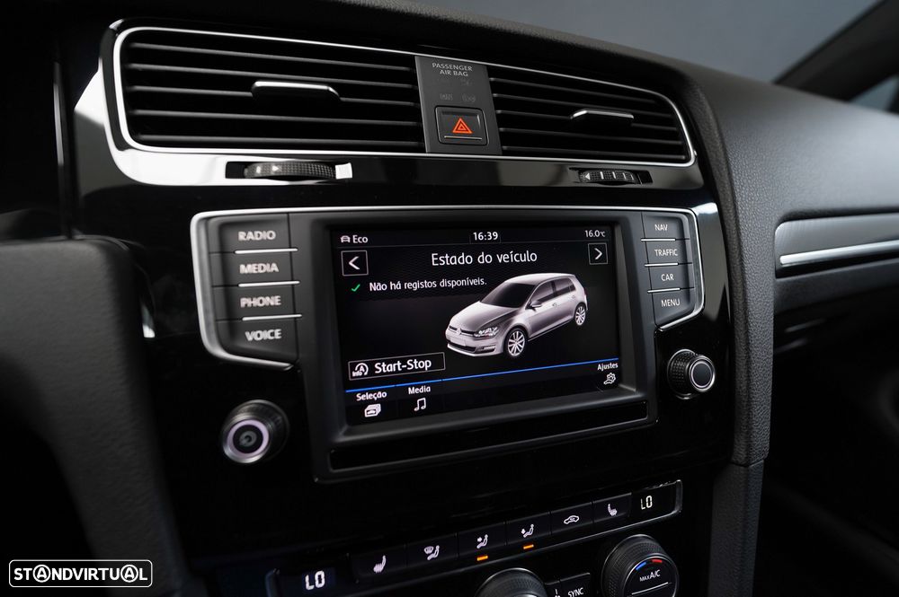 VW Golf 2.0 TSI R DSG - 30