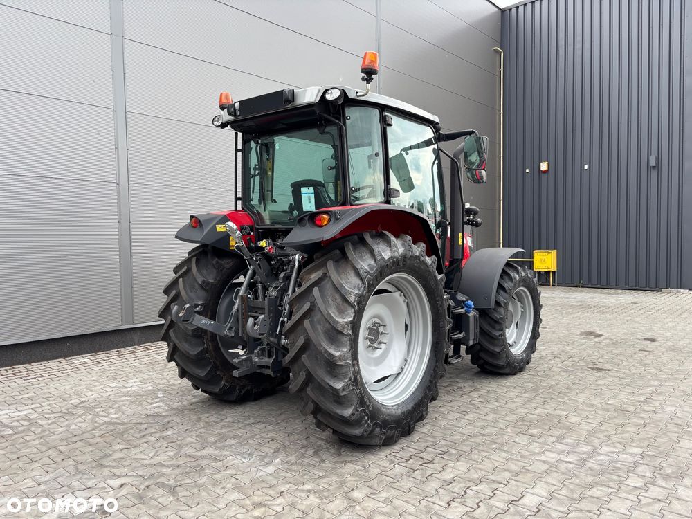 Massey Ferguson 5709M - 6