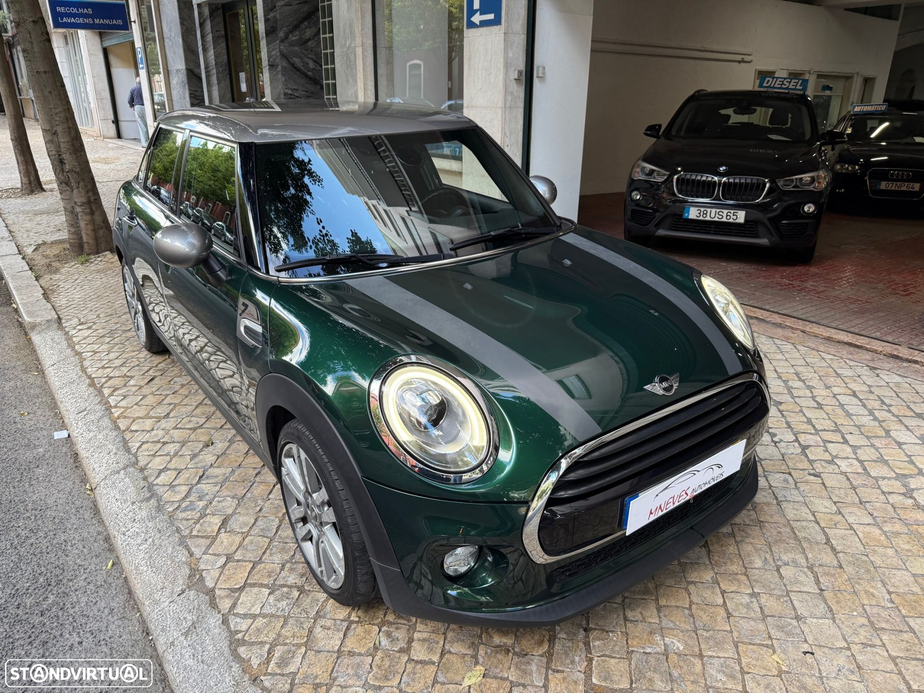 MINI 5 Portas Cooper D Auto - 2