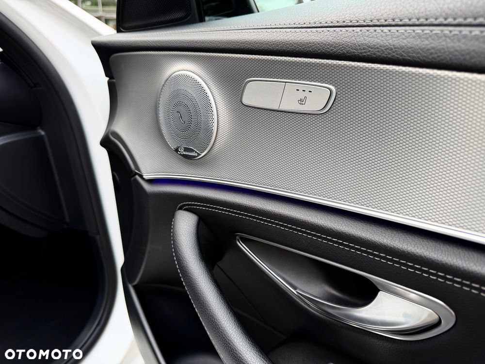 Mercedes-Benz Klasa E 220 d 9G-TRONIC - 20