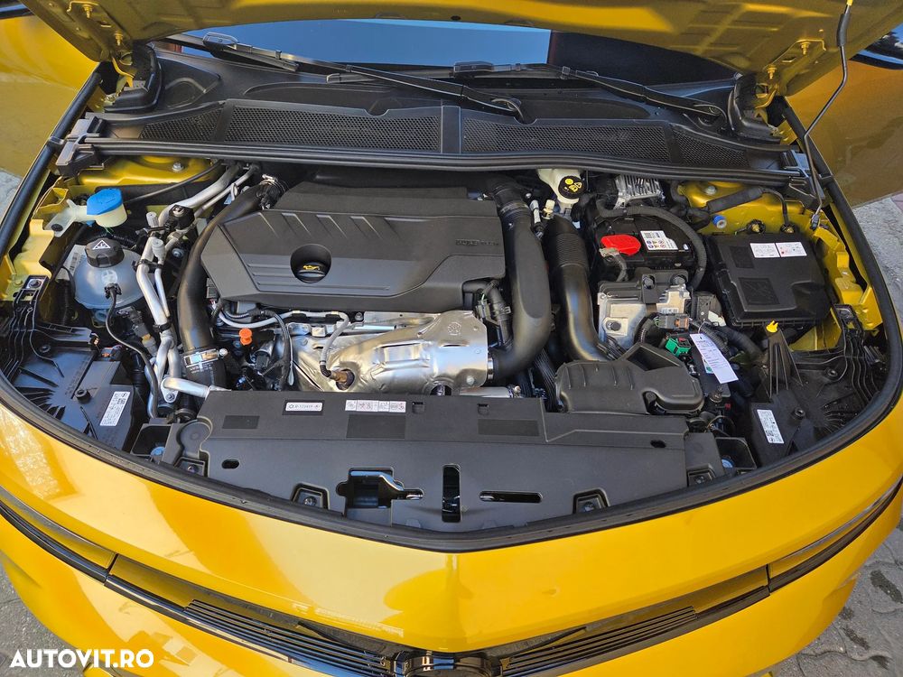 Opel Astra 1.6L Turbo PHEV AT8 GS Line - 36
