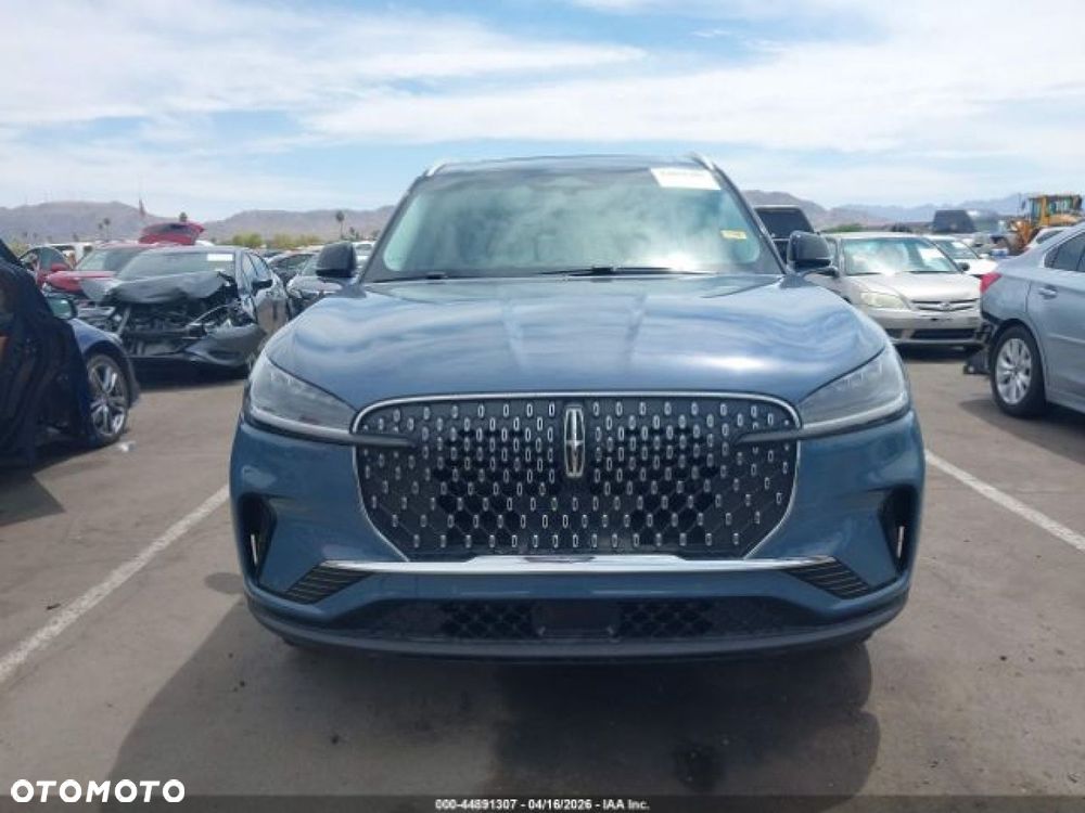 Lincoln Aviator - 8