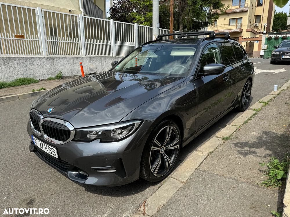 BMW Seria 3 330e Aut. Sport Line - 12