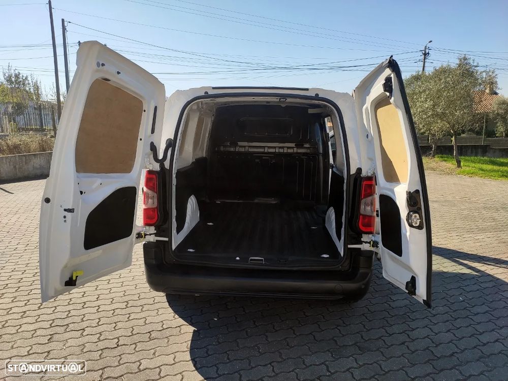 Peugeot Partner 1.5 BlueHDi Asphalt Longa - 15