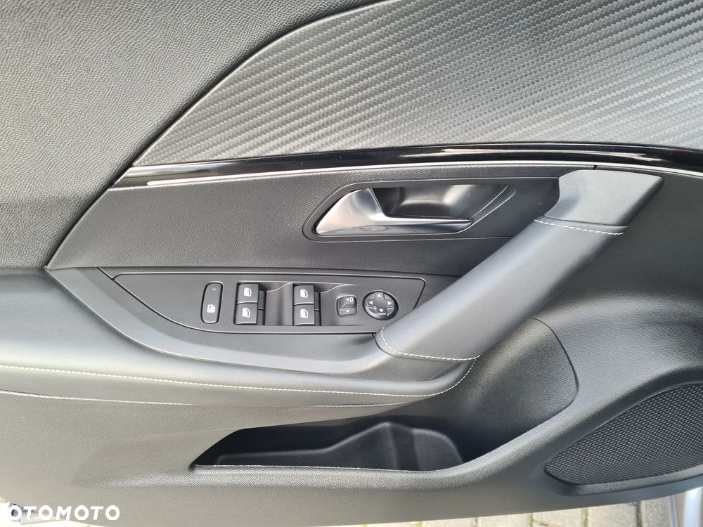 Peugeot 2008 1.2 PureTech GT S&S EAT8 - 10