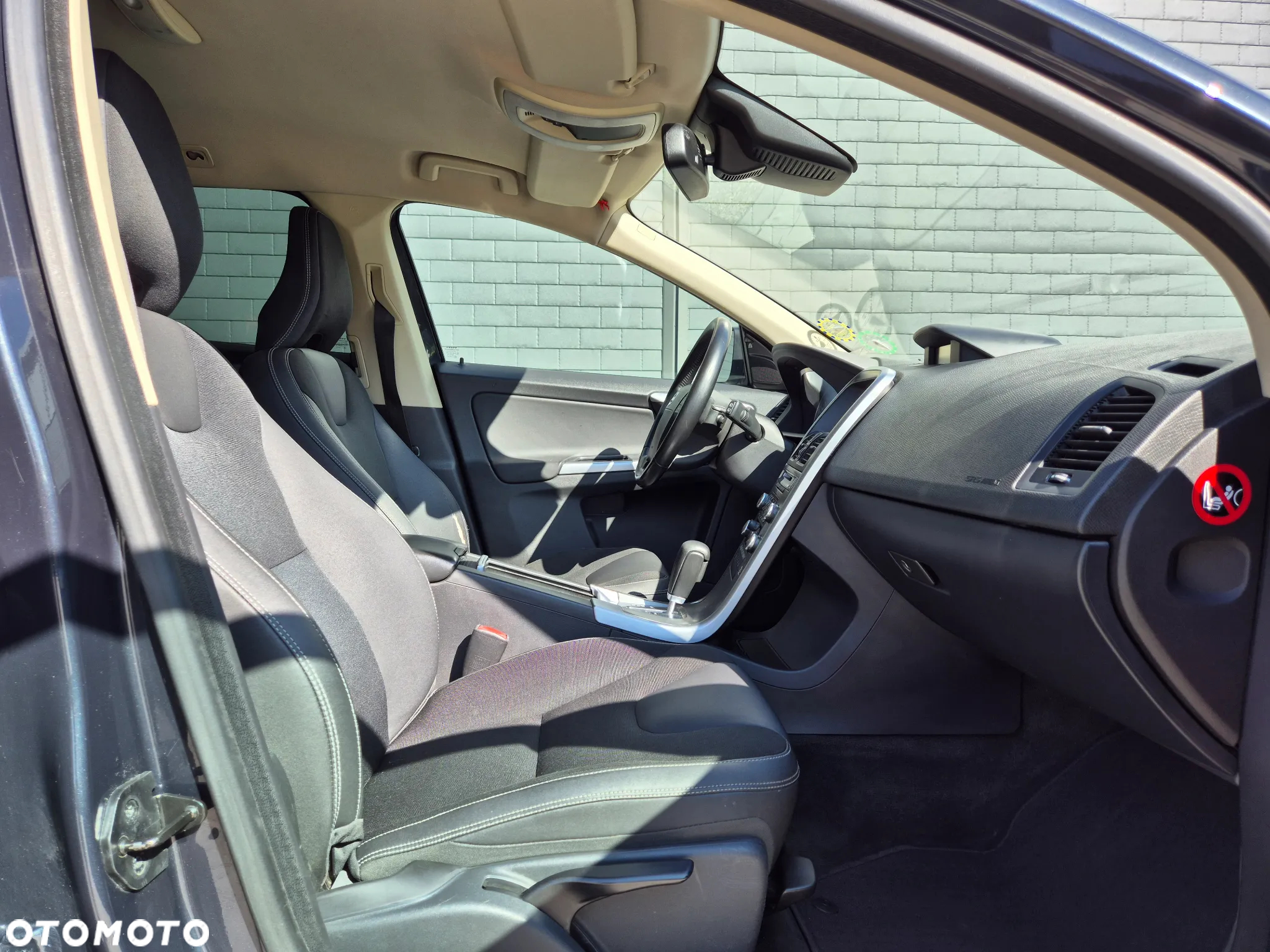 Volvo XC 60 D5 AWD - 18