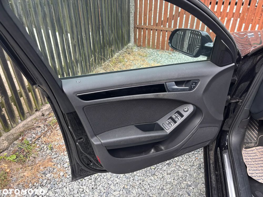 Audi A4 Avant 2.0 TDI DPF clean diesel quattro S tronic S line Sportpaket - 9