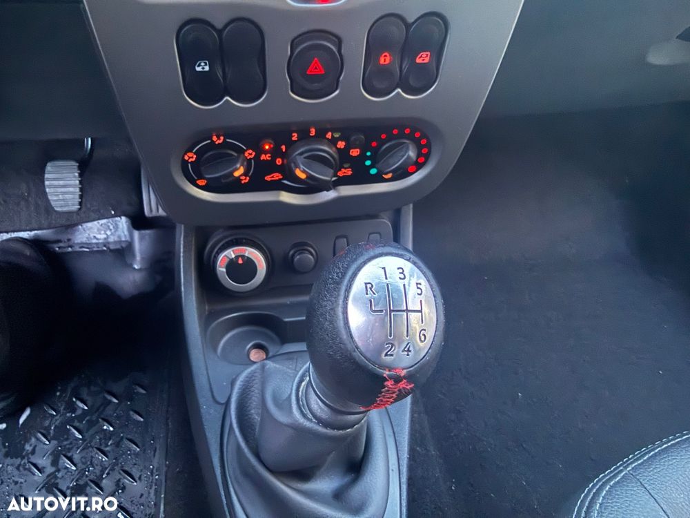 DACIA Duster 2014 — imagine 17