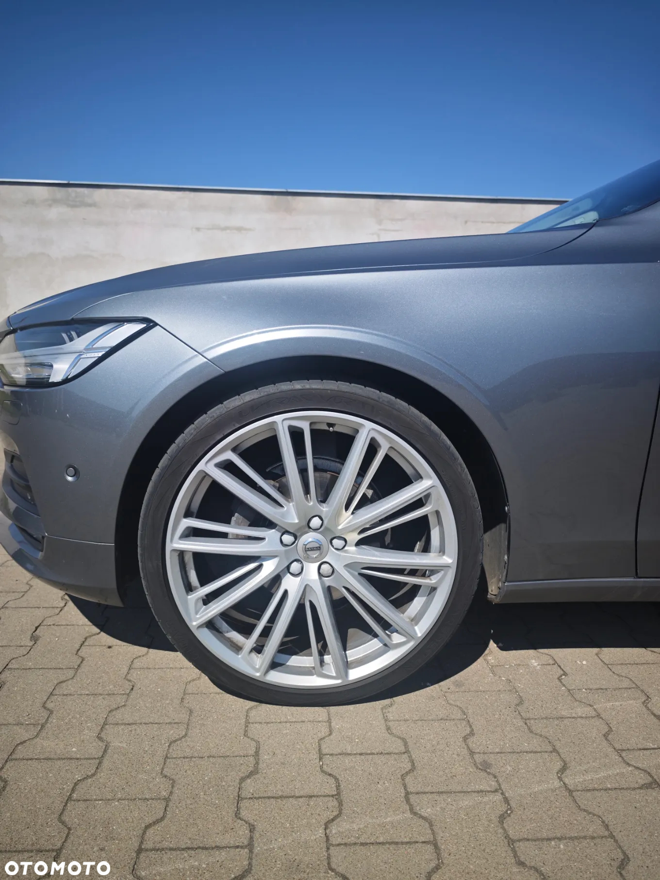 Volvo V90 D4 Momentum - 11