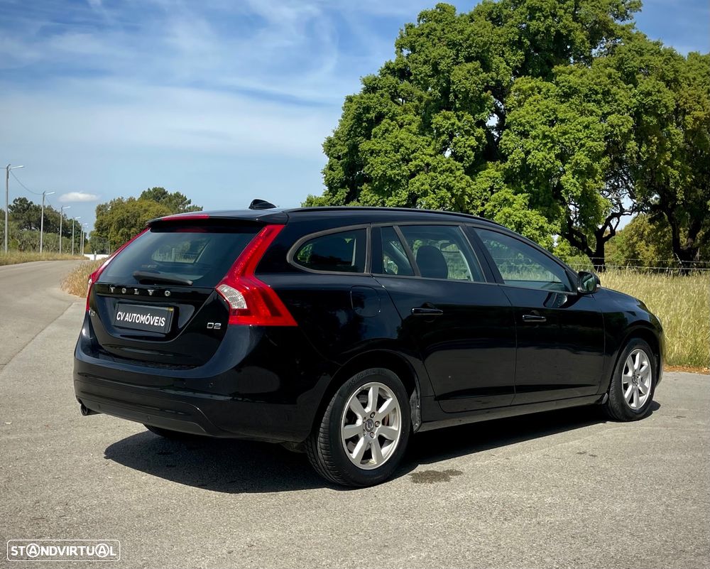 Volvo V60 DRIVe Geartronic Powershift Momentum - 5