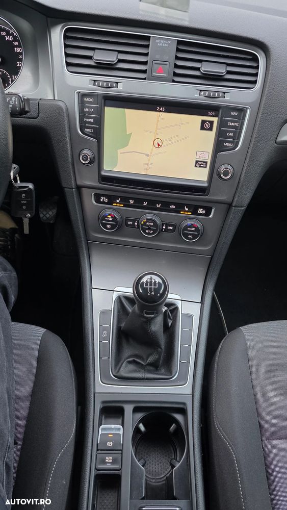 Volkswagen Golf 1.6 TDI (BlueMotion Technology) Trendline - 15