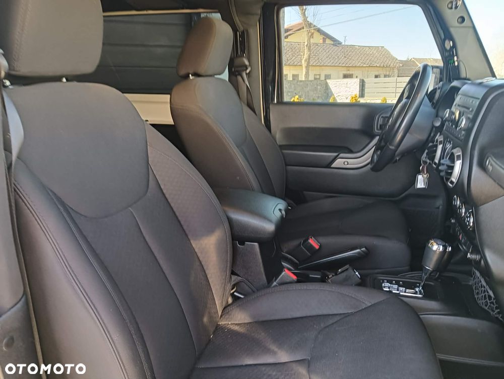 Jeep Wrangler 2.8 CRD Sport - 16