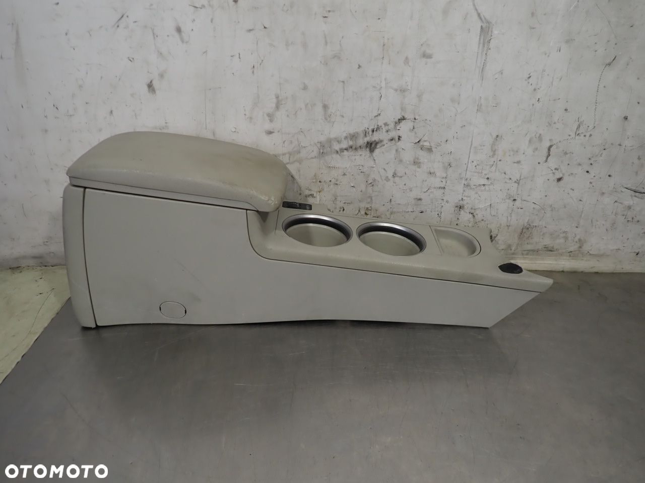 PODŁOKIETNIK SUBARU LEGACY IV 2.0D 92174AG050 - 1