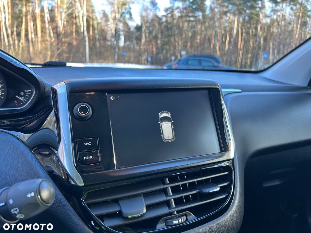 Peugeot 208 1.2 PureTech GPF Signature S&S - 13