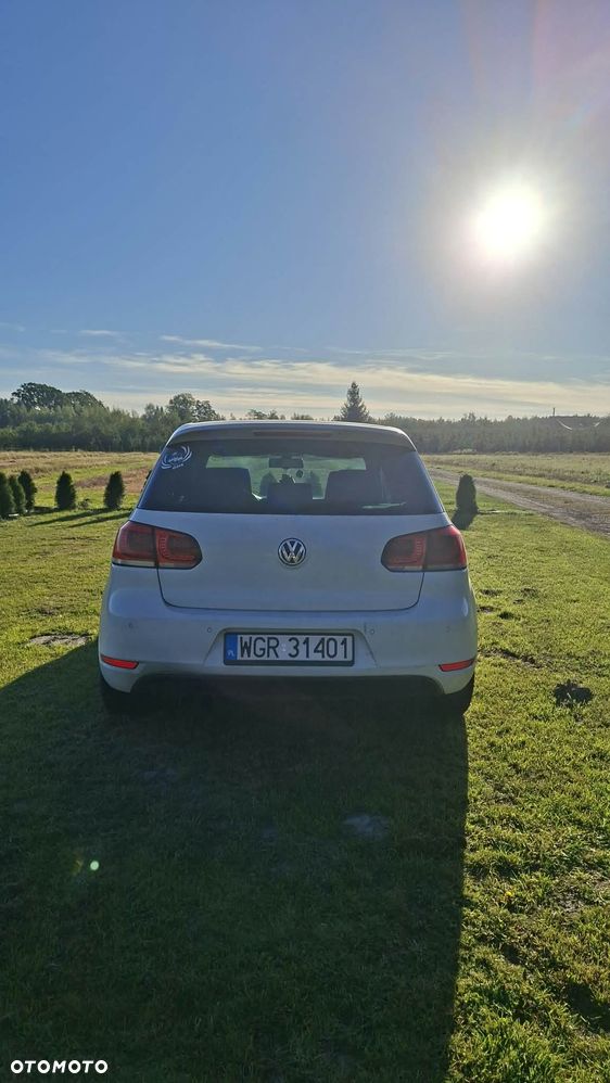 Volkswagen Golf - 10