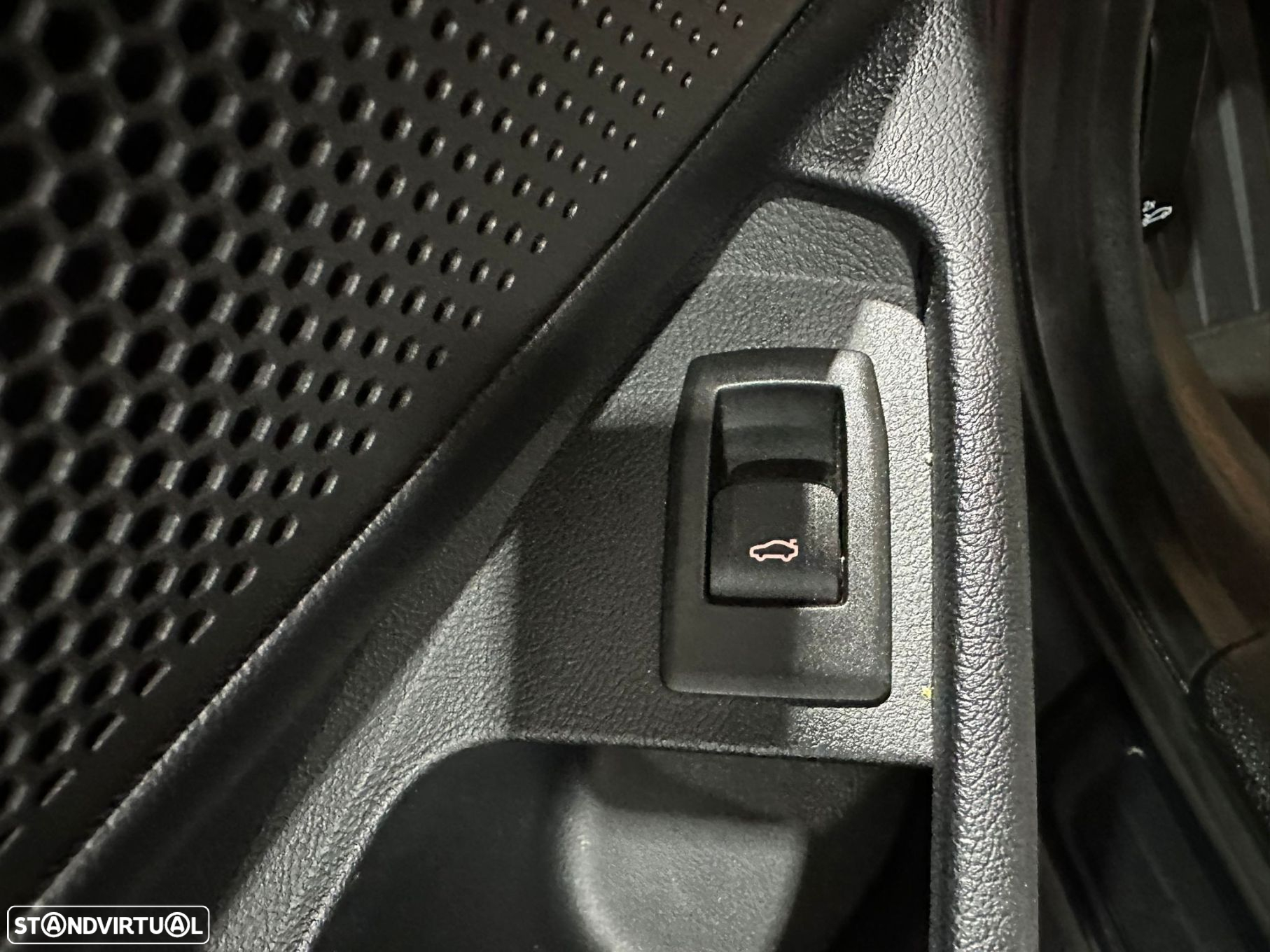 BMW 318 d Touring Auto - 48