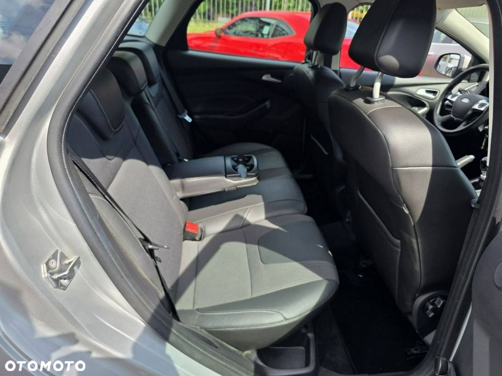 Ford Focus 1.6 TDCi DPF SYNC Edition - 26