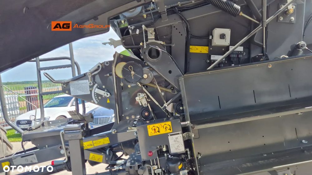Claas VARIANT 485 RC 2019 - 12