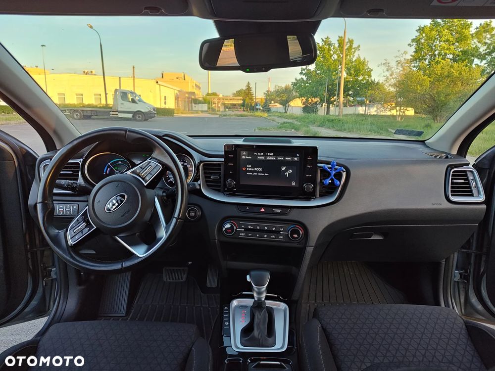 Kia Ceed 1.6 GDI PHEV XL DCT - 12