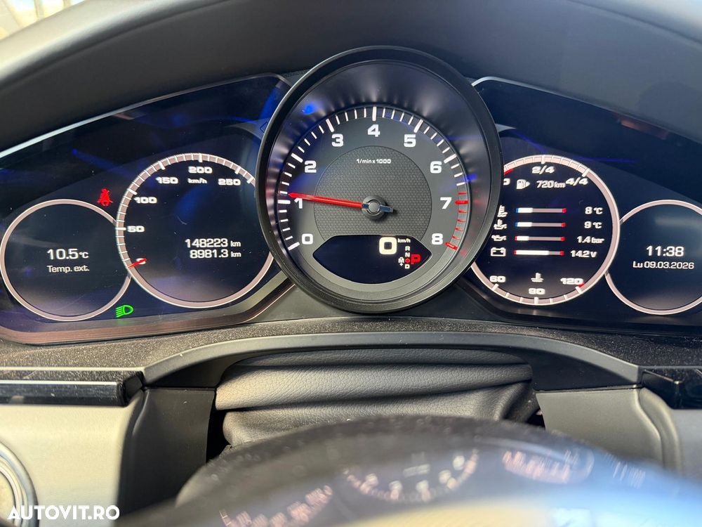 Porsche Cayenne Standard - 6