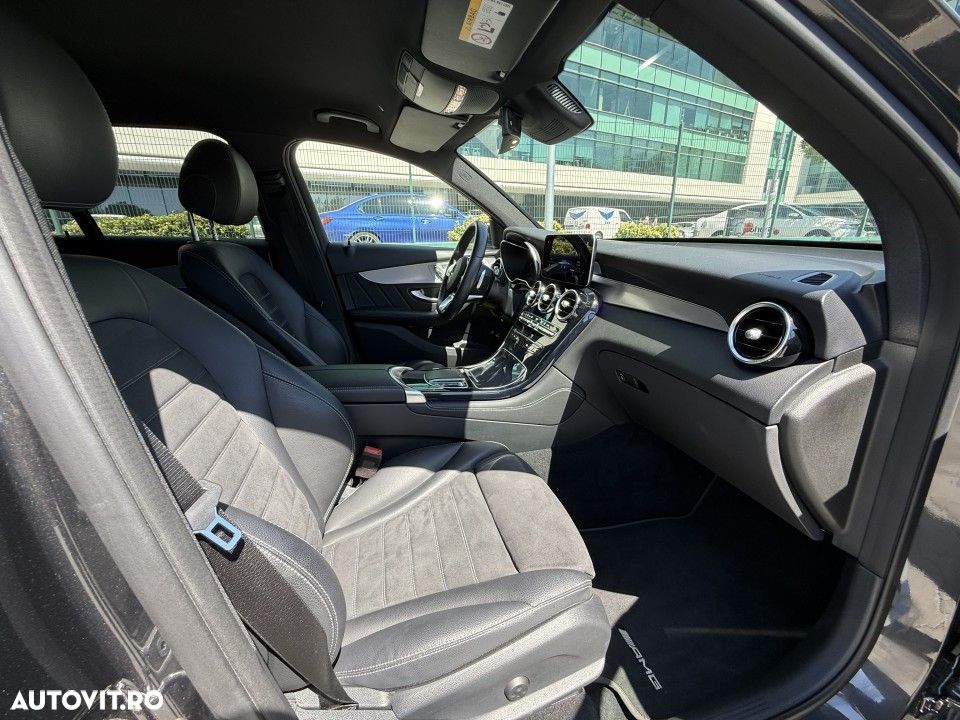 Mercedes-Benz GLC 300 e 4MATIC - 18